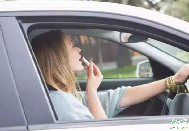 自動(dòng)檔松油門車子頓挫正常嗎 手動(dòng)擋車松油門頓挫是什么原因3