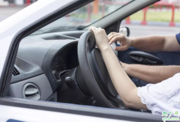 學(xué)車手動和自動哪個好 為什么學(xué)車手動擋的比較多1