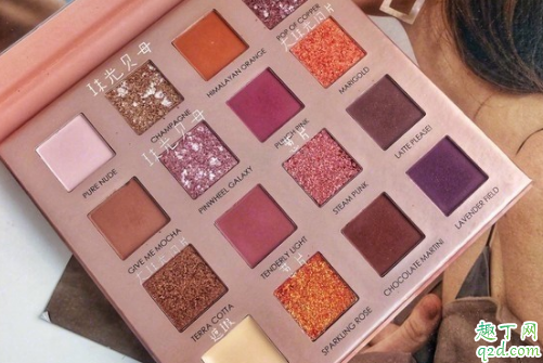 菲鹿兒16色眼影盤怎么搭配 菲鹿兒16色眼影盤教程2