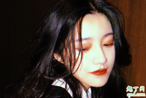 強摸完女朋友她有點生氣咋辦 女朋友一直不讓啪該不該等1