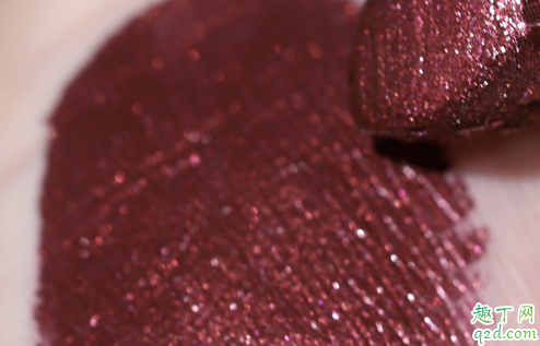 mac2019圣誕限定walk of flame好看嗎 mac walk of flame口紅試色2