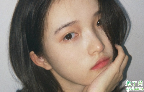 女生什么行為表示喜歡上你 女生喜歡男生會有怎樣的表現(xiàn)5