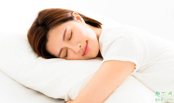 睡著時(shí)口干什么原因 怎么避免晚上睡覺口干1