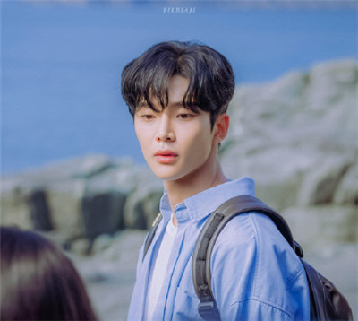 偶然發(fā)現(xiàn)的一天端午一天情侶頭像 端午哈魯cp情侶頭像無水印3