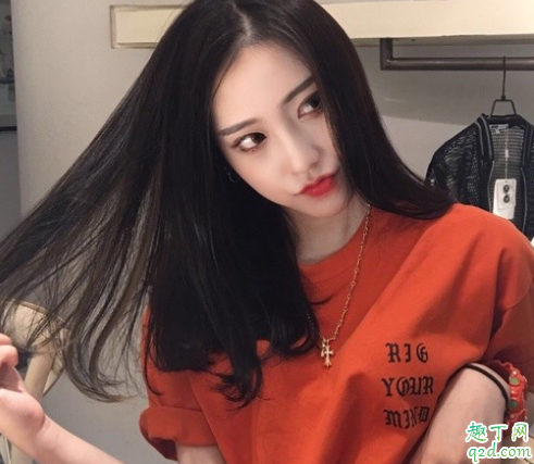 小壞蛋秀場(chǎng)怎么下載 小壞蛋秀場(chǎng)app二維碼分享1