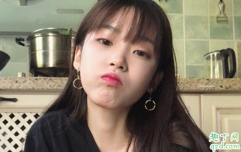 戀愛時遇到更合適的男生追求要答應(yīng)嗎 有男朋友了又有人追我要告訴他嗎3