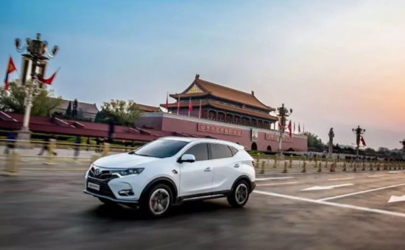 自動擋平地要拉手剎嗎 手剎制動前輪還是后輪