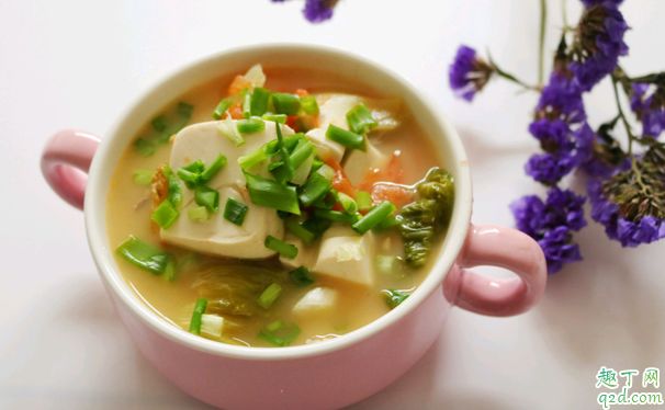 鯽魚湯加冷水會(huì)怎樣 鯽魚湯用冷水是不是就煮不白了3