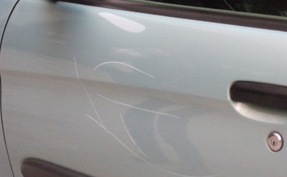 新車刮花一定要補(bǔ)漆嗎 汽車刮花不補(bǔ)漆會(huì)怎么樣