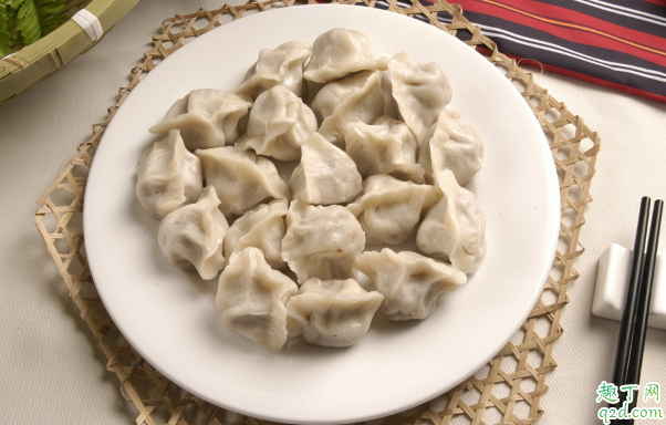 胡蘿卜包餃子要不要煮一下 胡蘿卜包餃子要過水嗎3