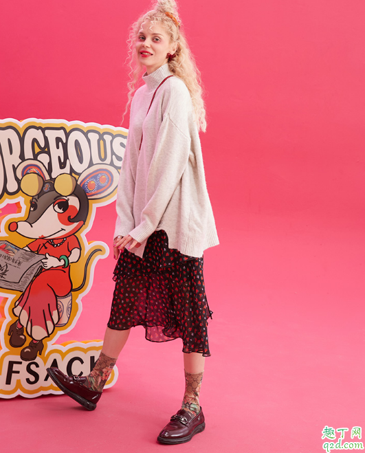 高領(lǐng)毛衣怎么搭配好看有氣質(zhì) 高領(lǐng)毛衣2020冬季搭配技巧8