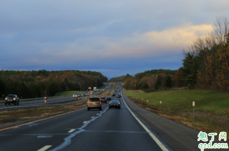 汽車啟動前腳剎踩不下去怎么回事 為什么熄火腳剎踩不動3