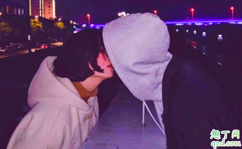 分手后前男友來我qq空間什么意思 前男友天天來看空間代表什么4