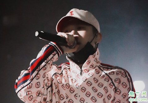 李小璐為什么看上pgone 皮幾萬和賈乃亮有對(duì)比性嗎3