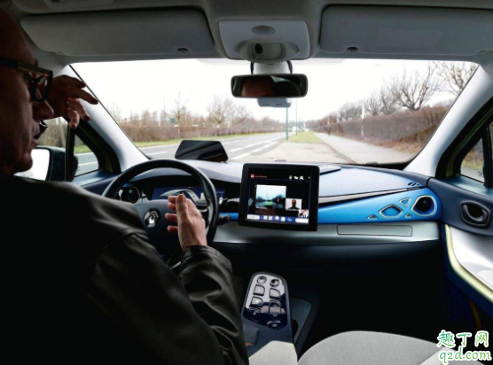 手動(dòng)擋車(chē)可以用手剎代替腳剎嗎 手動(dòng)擋坡道起步用手剎嗎1