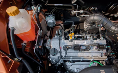 汽車?yán)鋮s液箱可以加水嗎 冷卻液沒漏也會(huì)變少嗎