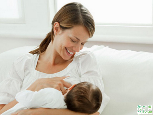 公共場所哺乳怎么避免尷尬 外出哺乳如何避免尷尬3