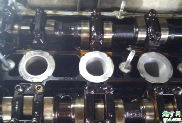 拆氣門(mén)要不要換氣門(mén)油封 氣門(mén)油封為什么會(huì)老化2