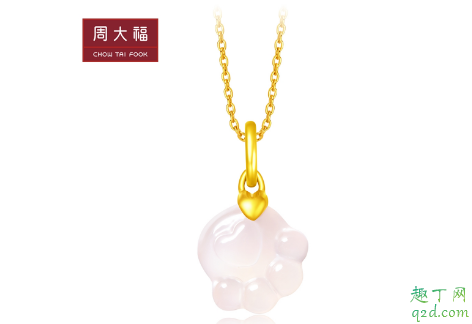 周大福粉色貓爪轉(zhuǎn)運(yùn)珠是什么材質(zhì) 周大福粉色貓爪轉(zhuǎn)運(yùn)珠吊墜多少錢(qián)1