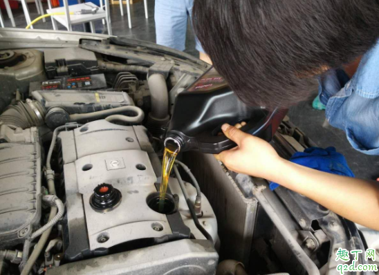 發(fā)動機(jī)機(jī)油損耗快啥原因  怎么看汽車燒機(jī)油還是漏油3