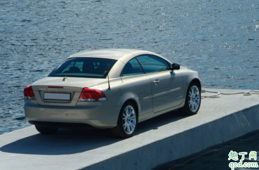 車長時間停放怎樣不傷車 長期停放的車怎么保養(yǎng)1