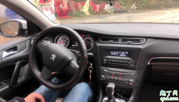 手剎沒松開車會(huì)造成什么后果 手剎拉到底長(zhǎng)時(shí)間有沒有危害3