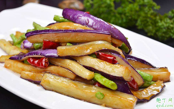 紅燒茄子用豆瓣醬還是番茄醬 紅燒茄子用什么醬燒好吃2