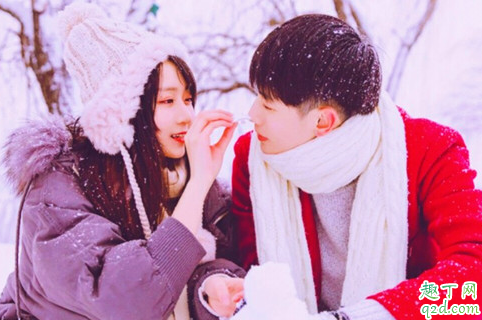 男朋友開車會一直牽著我的手 開車也要和你十指緊扣的男生心理學1