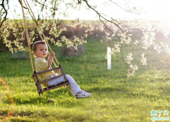 孕期溢奶會(huì)影響寶寶嗎 孕期溢奶是什么意思2