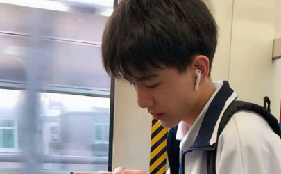 男友一有機(jī)會(huì)就動(dòng)手動(dòng)腳怎么辦 男生談戀愛(ài)后越來(lái)越色正常嗎