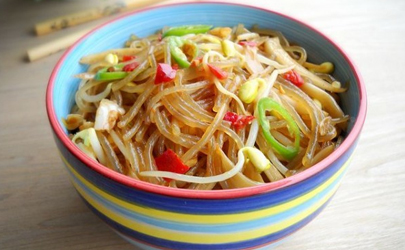 豆芽炒粉條用什么粉條好 豆芽炒粉條用的是哪種粉