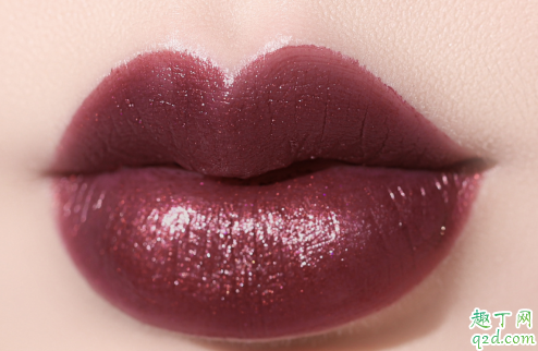 mac2019圣誕限定walk of flame好看嗎 mac walk of flame口紅試色4