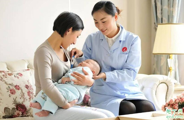 坐月子有必要請月嫂嗎 坐月子請月嫂好還是自己人照顧好1