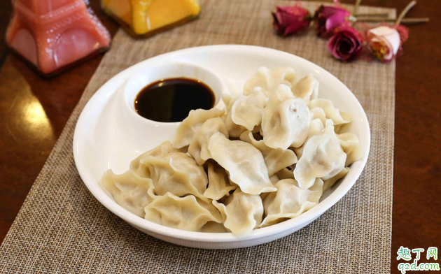 生肉餃子煮幾分鐘才熟 生肉餃子煮6分鐘能熟嗎2