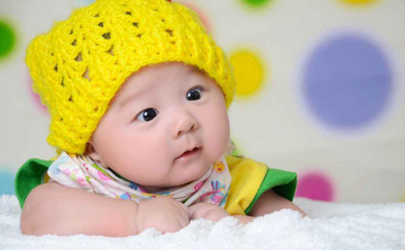 為什么寶寶出生不吃奶 剛出生的寶寶為什么屁股是青的