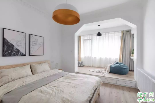 臥室陽臺裝推拉門好還是不裝好 臥室陽臺之間裝推拉門的優(yōu)缺點(diǎn)1