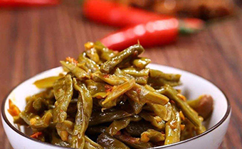 腌的咸菜發(fā)粘了怎么辦 腌的咸菜表面粘粘的怎么回事