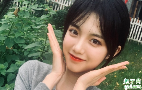 男朋友前任找他我該不該罵那個(gè)女的 如何跨過(guò)男朋友前任的坎1