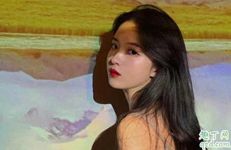 聊天時女人說要睡了晚安什么意思 女人說我先睡了怎么回復3