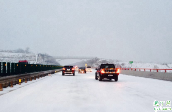 換擋以后需要快速踩油嘛 手動擋換擋需要踩油門嗎4