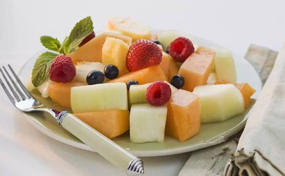 坐月子吃水果好還是不吃水果好 坐月子吃哪些水果好