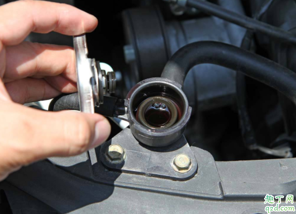 水泵壞了能繼續(xù)開車嗎 汽車水泵出水管沒有壓力怎么回事4