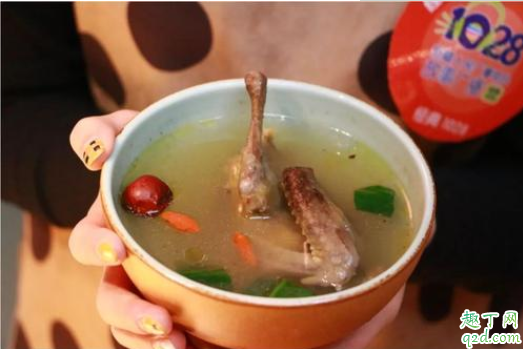 做過手術(shù)的喝鴿子湯好不好 鴿子湯怎么燉沒有腥味4