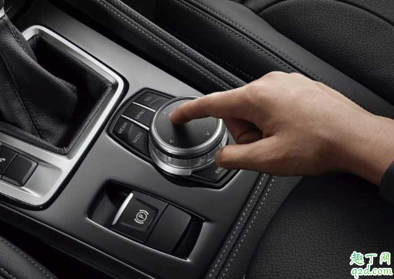 手動(dòng)擋車(chē)可以用手剎代替腳剎嗎 手動(dòng)擋坡道起步用手剎嗎4