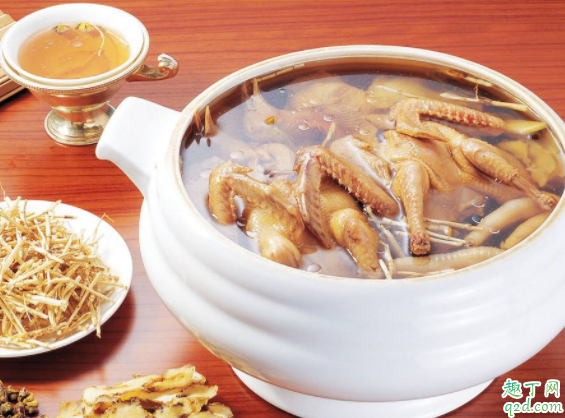 剖腹產(chǎn)喝鴿子湯要放姜嗎 產(chǎn)后喝鴿子湯補氣血嗎3