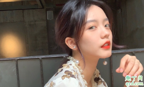 經(jīng)常跟異性聊暖味信息是什么心態(tài) 和很久不聊天的異性曖昧怎么開口1