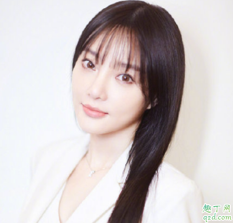 李小璐發(fā)文回應(yīng)出軌事件 長(zhǎng)篇大論表示自己沒(méi)有錯(cuò)？3