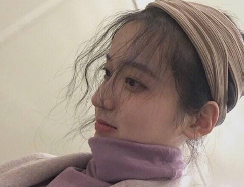 微博說(shuō)說(shuō)說(shuō)到心坎上帶圖片 總有這么一個(gè)人會(huì)讓你毫無(wú)原因地笑起來(lái) ?10