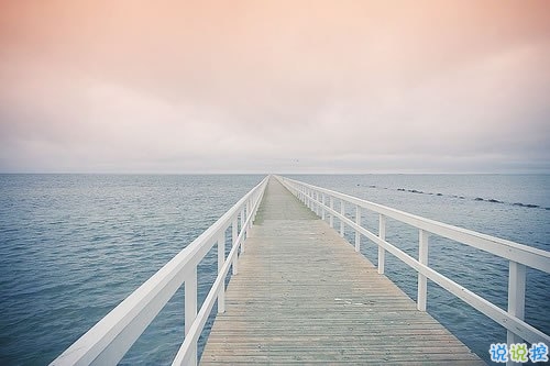 女生治愈系說(shuō)說(shuō)簡(jiǎn)短好聽(tīng)?zhēng)D片 可以幫你療傷的愛(ài)情說(shuō)說(shuō)9