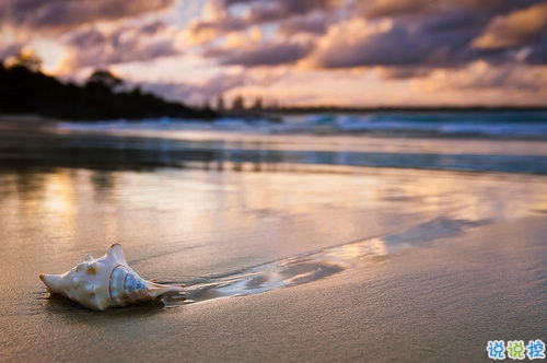 心疼一個人的愛情說說帶圖片 愛情總是讓人哭泣感到難過1